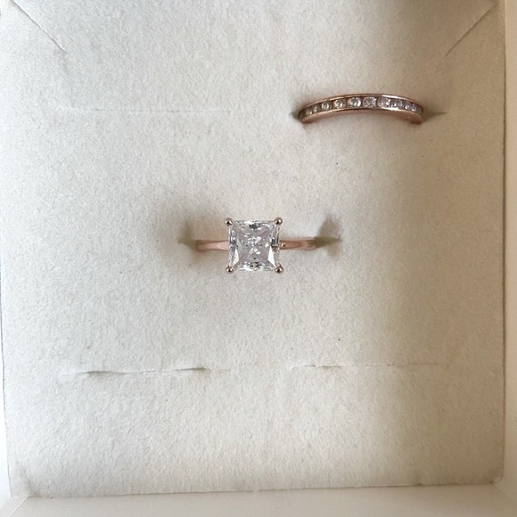 Modern Gents The Olivia Rose Gold and Chloe Rose Gold Ring Set Size 5.5 - Picture 8 of 9